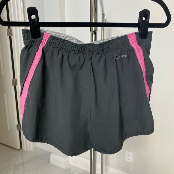 Nike dri fit size small dark grey and pink running shorts - Picture 3 of 11
